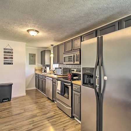 Dog-Friendly Fayetteville Home With Hot Tub! Екстериор снимка