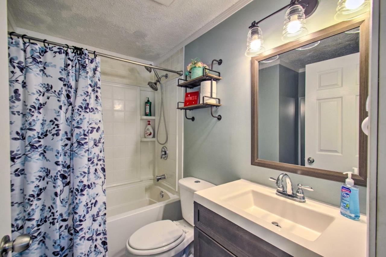 Dog-Friendly Fayetteville Home With Hot Tub! Екстериор снимка