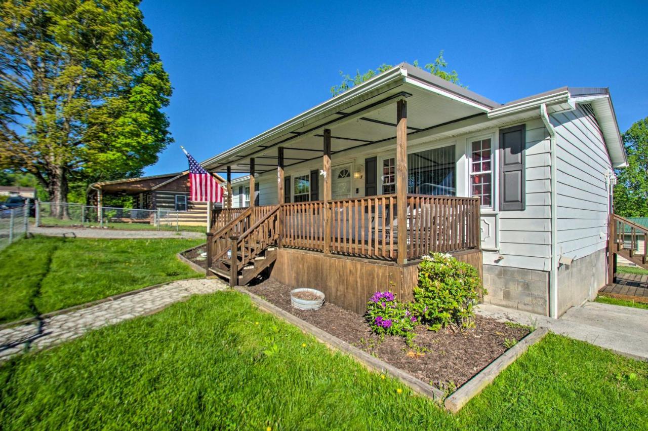 Dog-Friendly Fayetteville Home With Hot Tub! Екстериор снимка